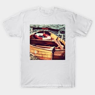 Lake District: rowing boat T-Shirt